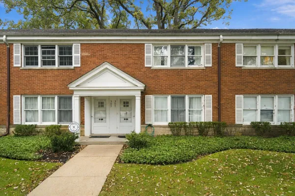 307 LINDEN AVE