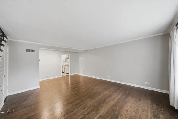 307 LINDEN AVE