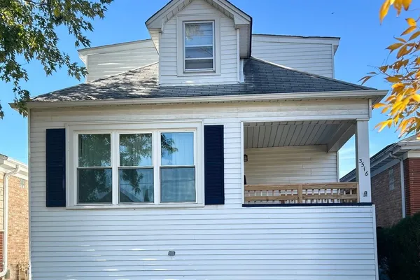 3516 N NEENAH AVE 1