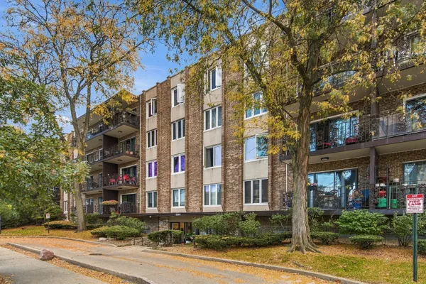 5501 LINCOLN AVE 206