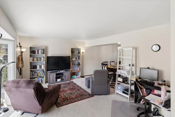 1163 BENNINGTON DR