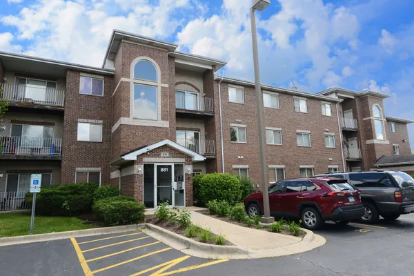 881 N SWIFT RD 306