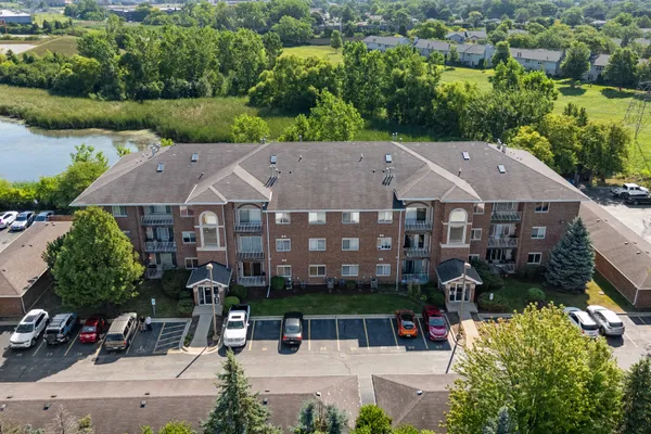 881 N SWIFT RD 306