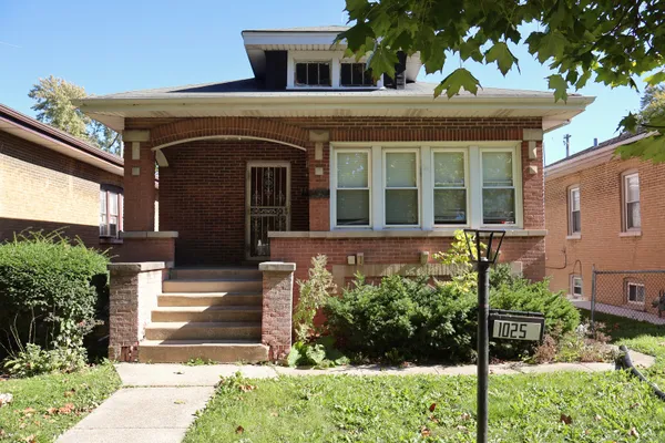 1025 ORCHARD AVE