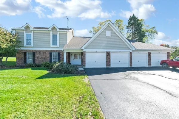 312 N THORNWOOD DR
