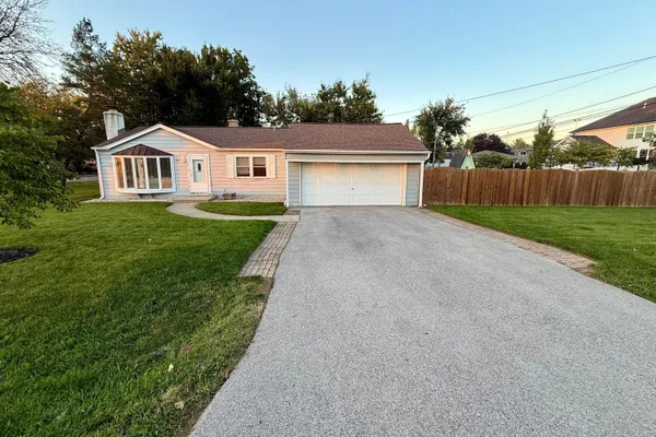 511 W ARMITAGE AVE