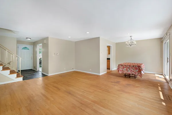 146 MILLBROOK LN