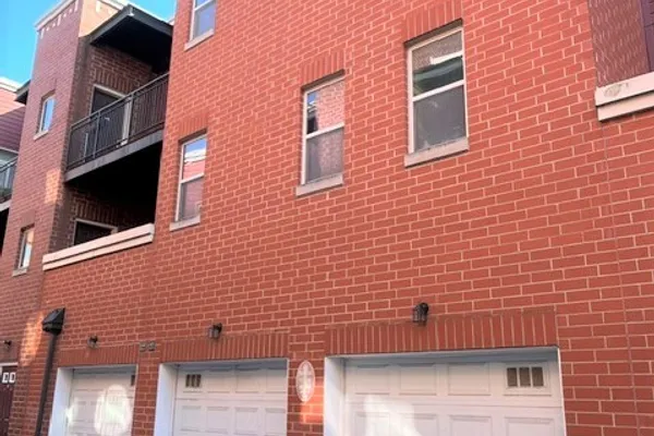 328 E 25TH PL 3W