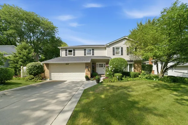 626 E GOLF RD