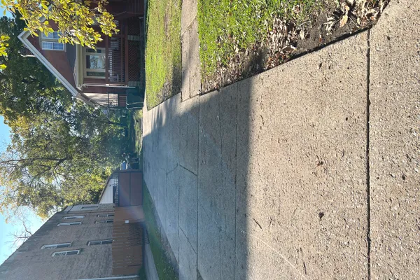10020 S CHARLES ST