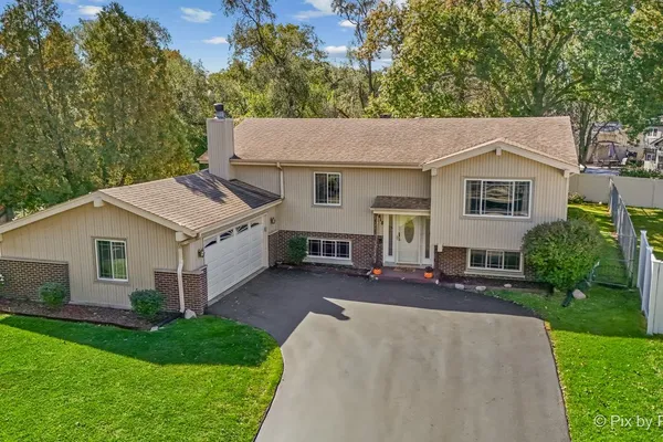 418 N REGAL CT