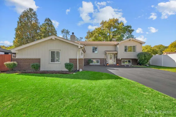 418 N REGAL CT