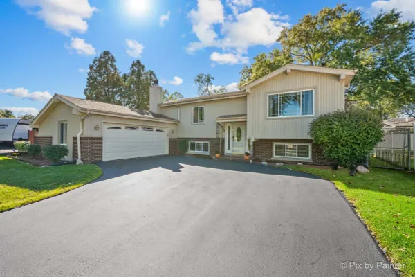 418 N REGAL CT