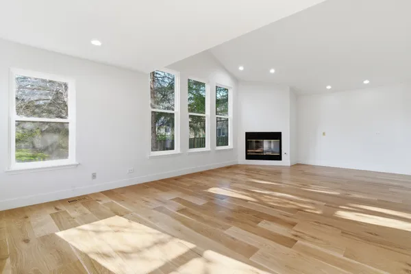 48 BIRCHWOOD AVE