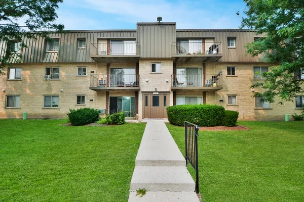 575 FAIRWAY VIEW DR 3H