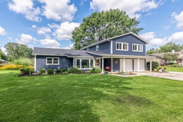 1012 MARTHA ST