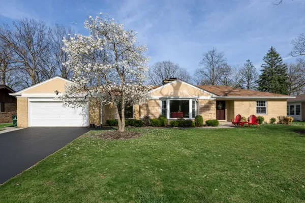 1645 FOREST DR