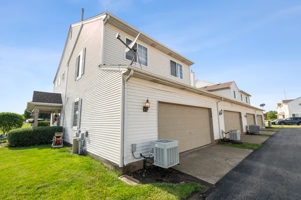 138 AZALEA CIR 138