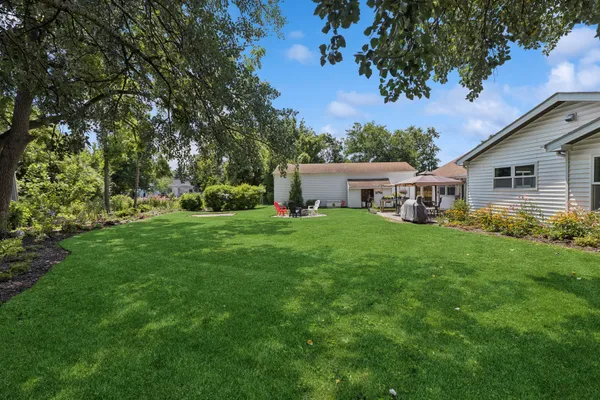 607 ROSEDALE RD