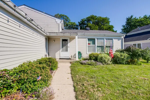 600 THOMPSON BLVD