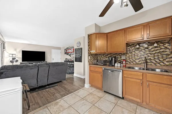 4809 W ENGLE RD 1C