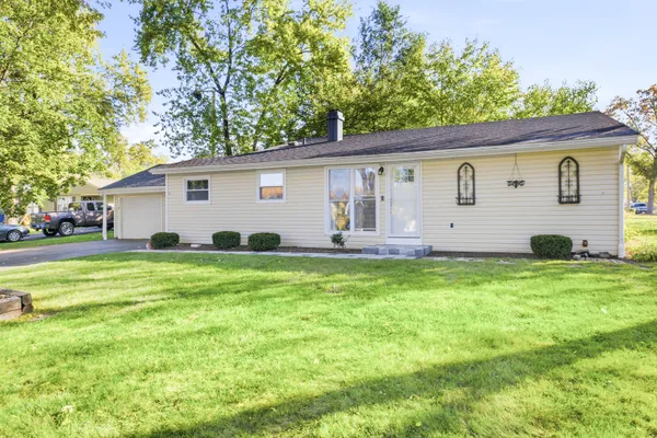 122 CADDY AVE
