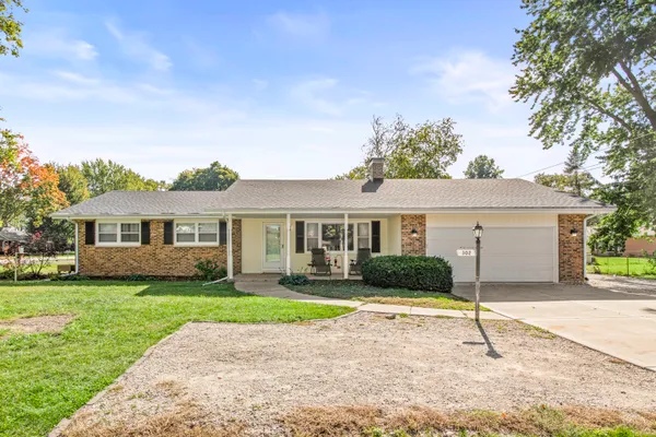302 PLEASURE DR
