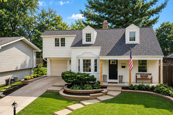 4216 ELM ST
