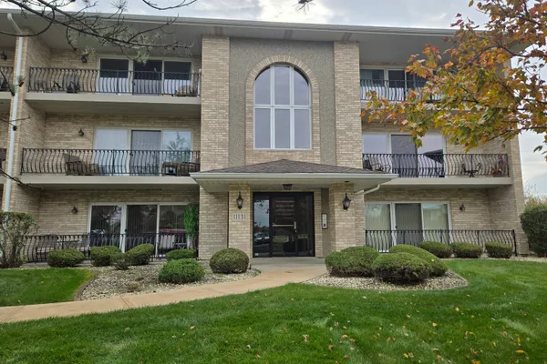 11131 WISCONSIN CT 2D