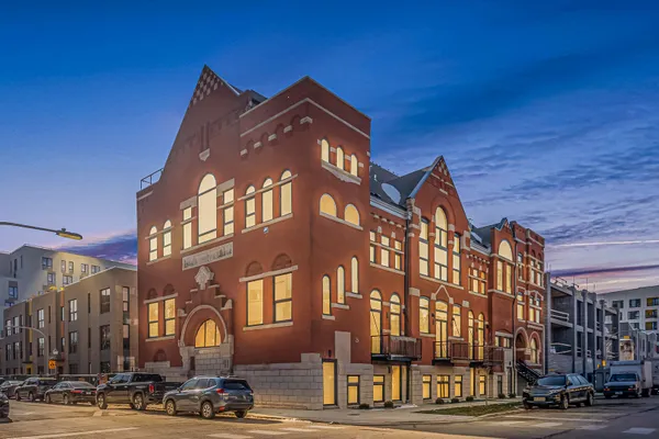 505 W ELM ST 3