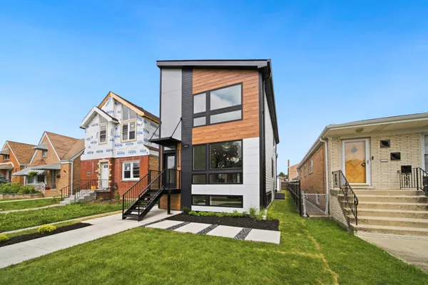 3311 N OZARK AVE