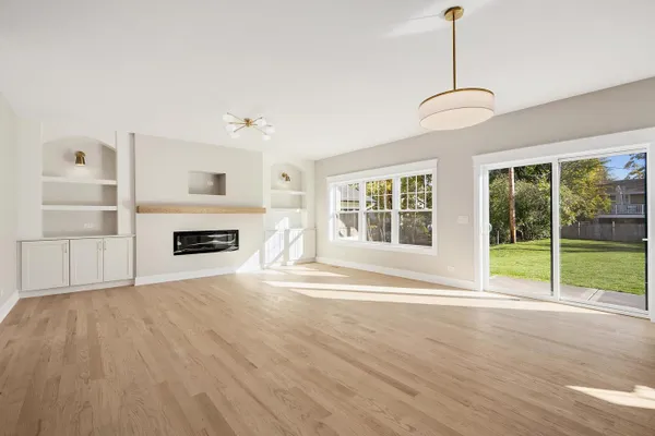 4533 HIGHLAND AVE