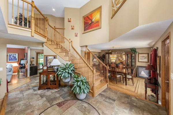 1310 HAMLIN AVE