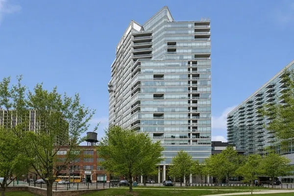 510 W ERIE ST 1701
