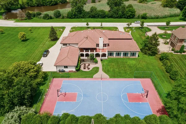 6 SILO RIDGE RD