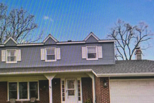 22 UNIVERSITY DR