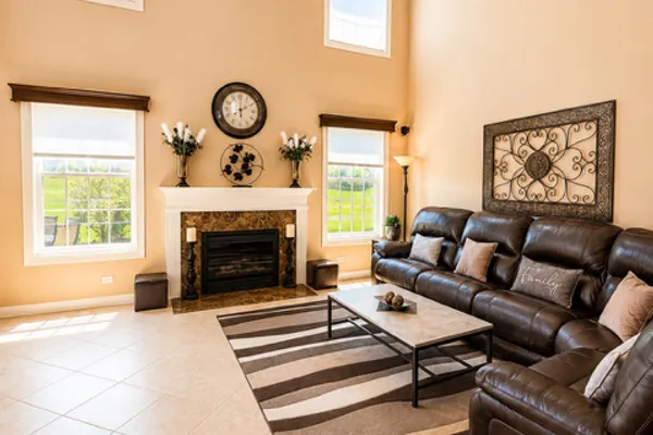 11 HARRINGTON CT
