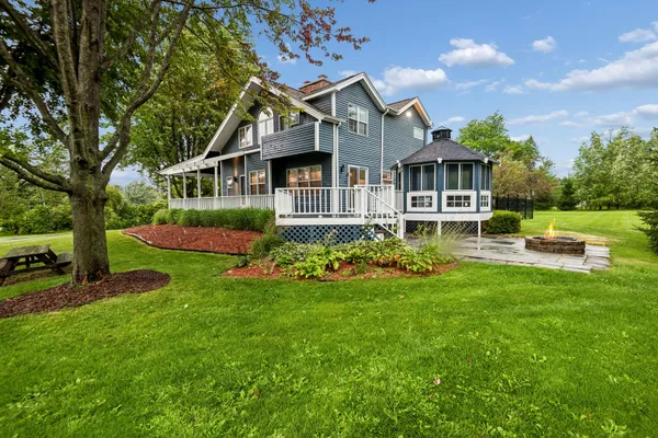 15 WINDING BRANCH RD