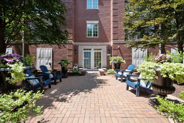 2536 MCDANIEL AVE 402