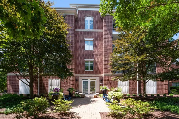 2536 MCDANIEL AVE 402