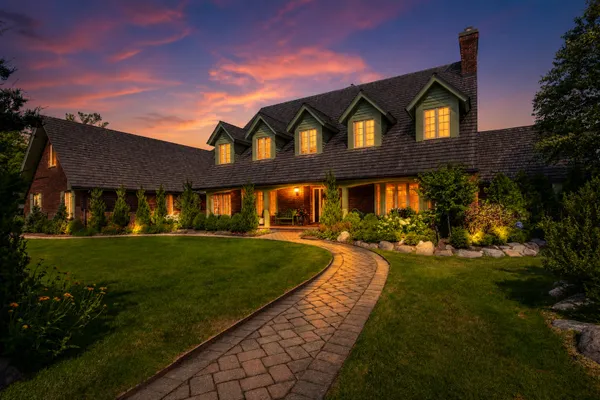 1441 KATHRYN LN