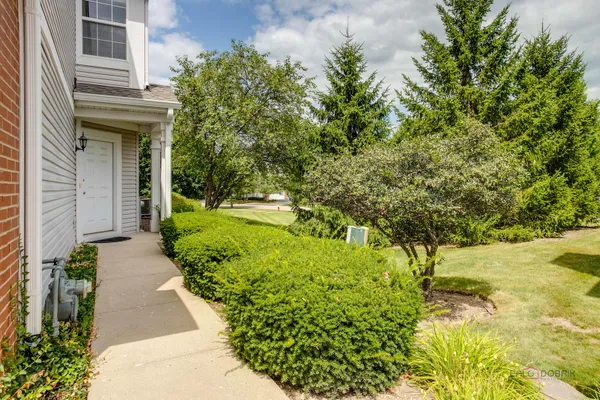 1270 W ORIOLE CT