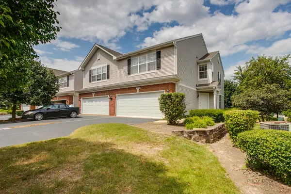 1270 W ORIOLE CT