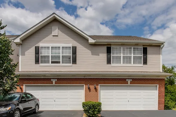 1270 W ORIOLE CT