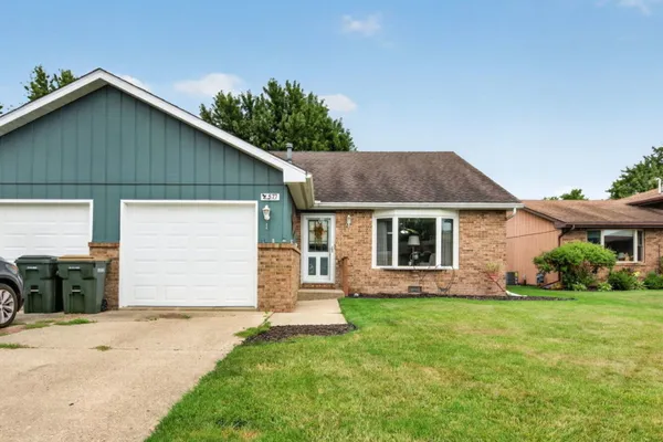 577 ELIZABETH DR