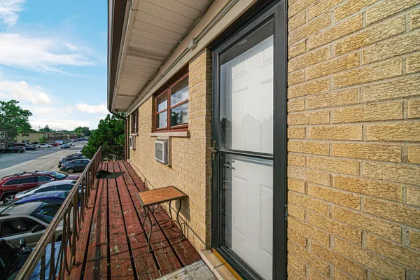 14 KING ARTHUR CT 13