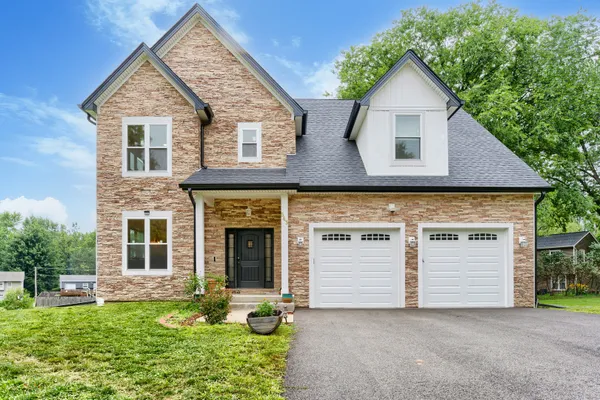 543 MADISON CT