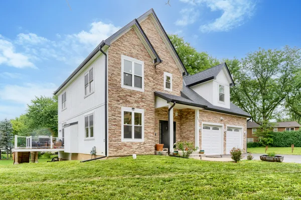 543 MADISON CT