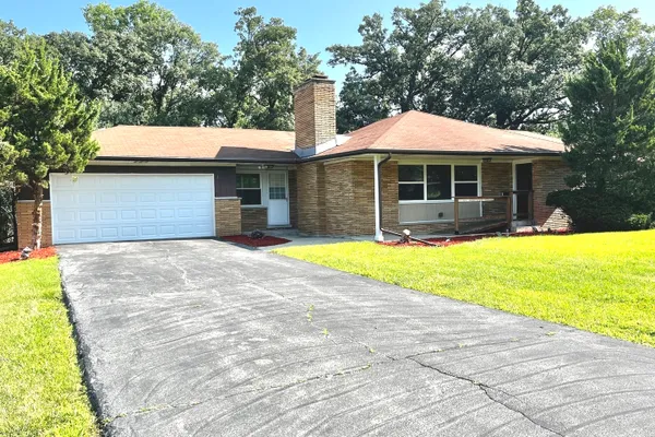 2543 OAKWOOD DR