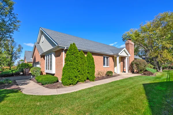 21163 DEERPATH RD